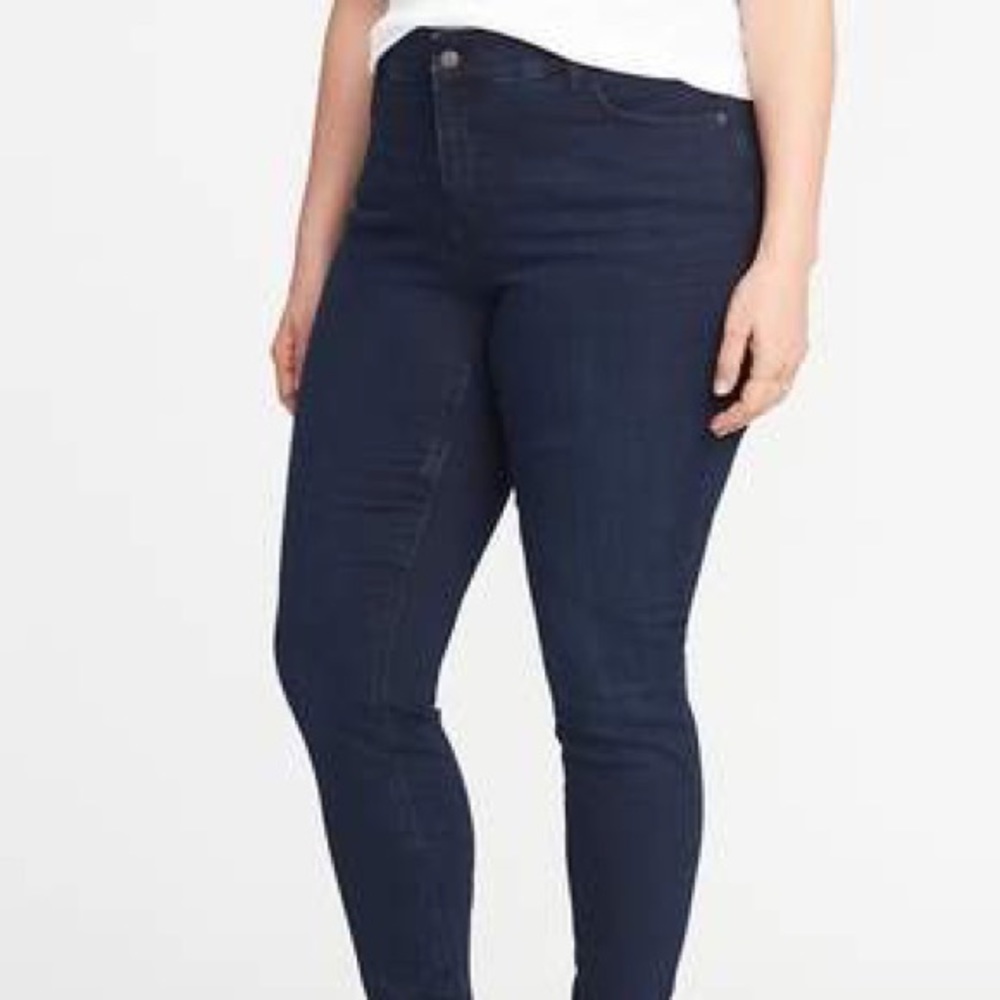 Old Navy Rockstar skinny 18w short